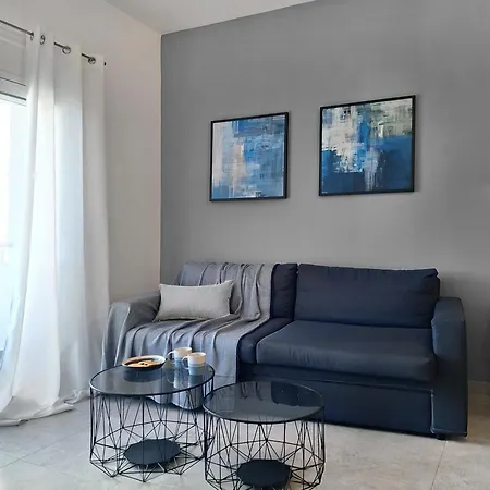 Apartment Blue Wave *